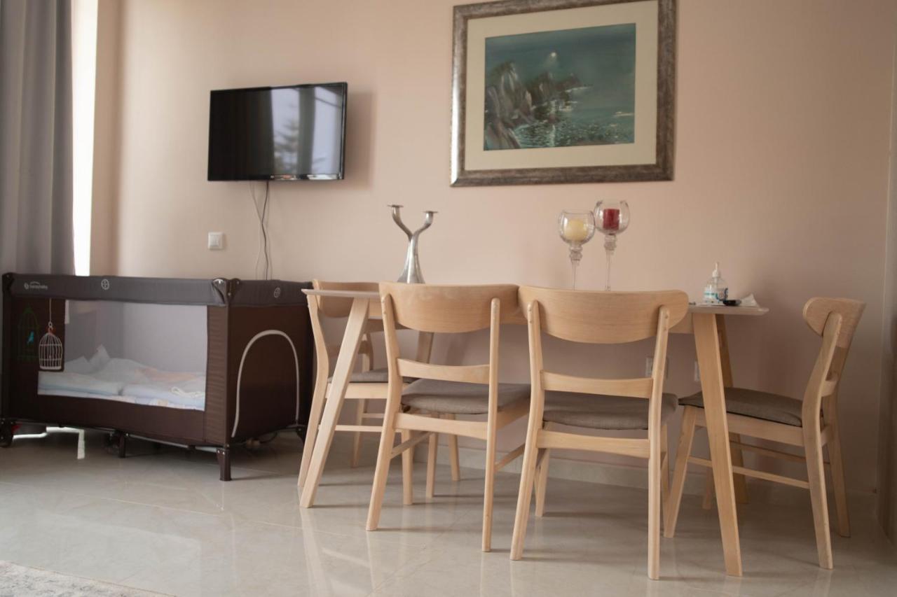 G & K City Apartments Lefkada City Bagian luar foto